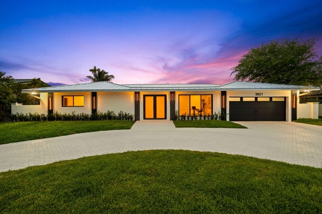 3821 NE 26th Avenue, Lighthouse Point, FL 33064
