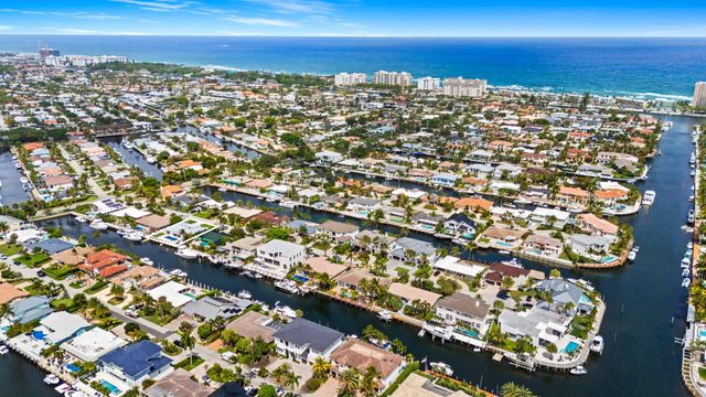 3821 NE 26th Avenue, Lighthouse Point, FL 33064