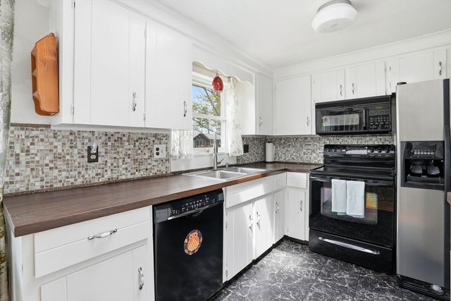 94 Edgewater Drive, Wareham, MA 02571