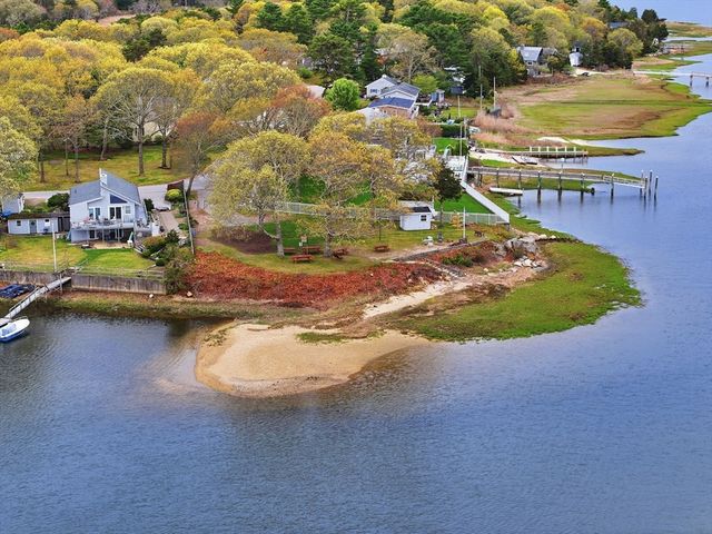 94 Edgewater Drive, Wareham, MA 02571