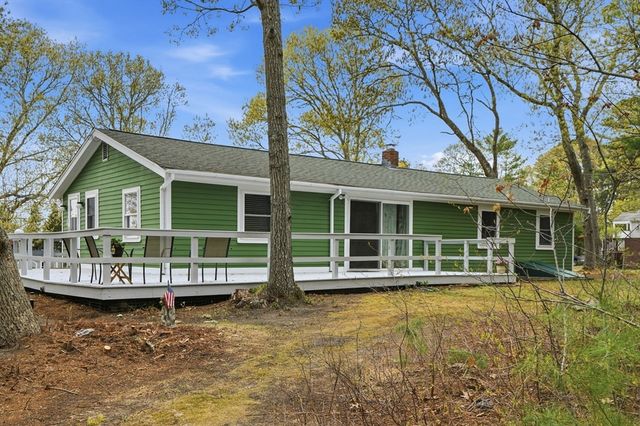 94 Edgewater Drive, Wareham, MA 02571
