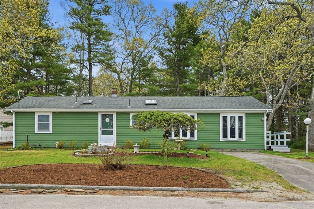 94 Edgewater Drive, Wareham, MA 02571