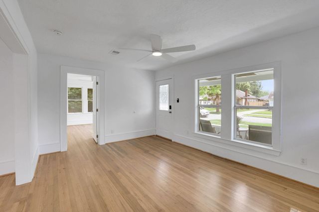 1459 Godwin Street, Houston, TX 77023