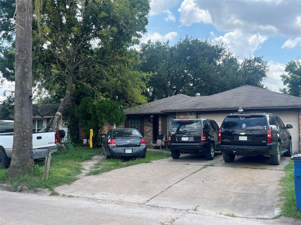 3714 Charriton Drive, Houston, TX 77039