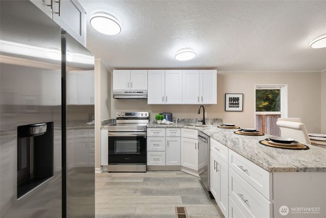 40 Ashwood Lane, Shelton, WA 98584