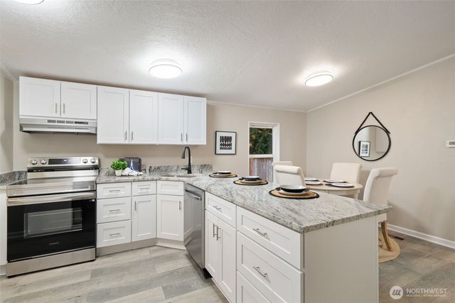 40 Ashwood Lane, Shelton, WA 98584