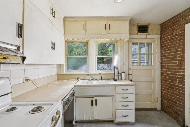 7801 Big Pine LANE, Burlington, WI 53105