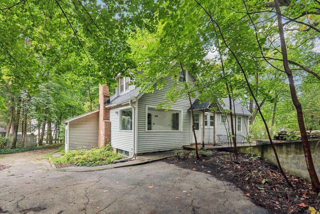 7801 Big Pine LANE, Burlington, WI 53105