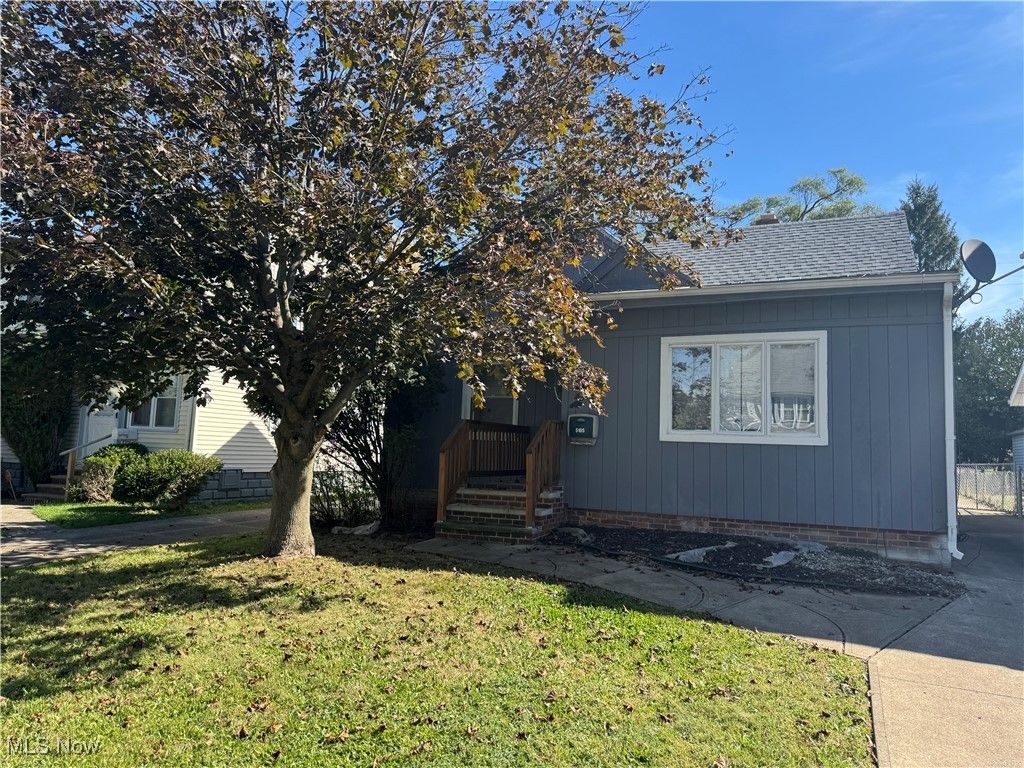 5185 Clement Street, Maple Heights, OH 44137