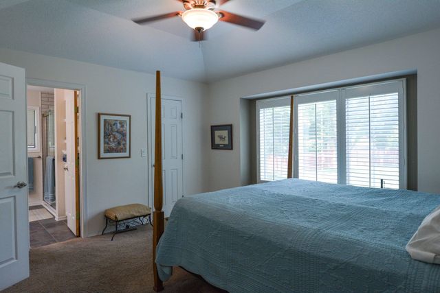 5042 N Primrose Ct, Park City, KS 67219