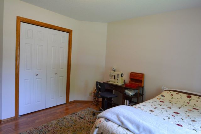 5042 N Primrose Ct, Park City, KS 67219