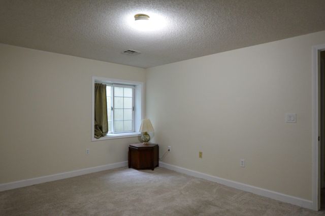 5042 N Primrose Ct, Park City, KS 67219