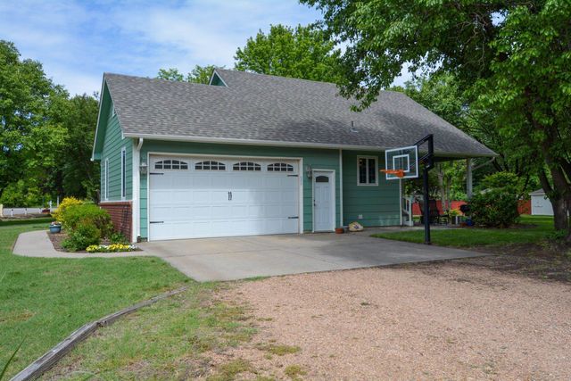 5042 N Primrose Ct, Park City, KS 67219