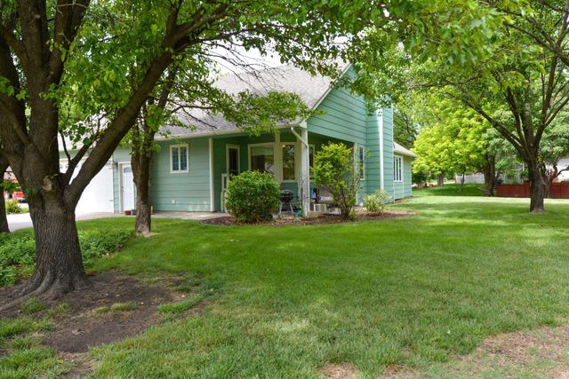 5042 N Primrose Ct, Park City, KS 67219