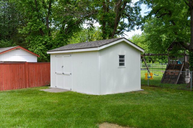 5042 N Primrose Ct, Park City, KS 67219