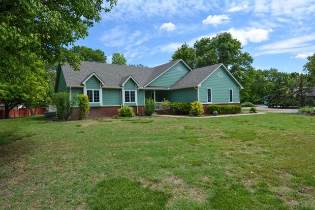 5042 N Primrose Ct, Park City, KS 67219