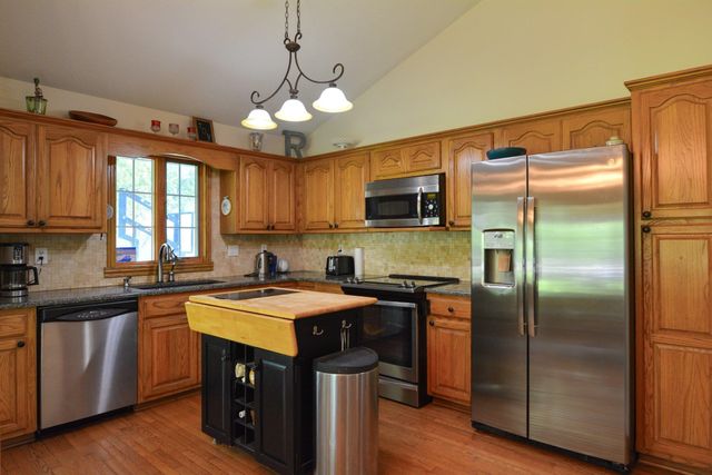 5042 N Primrose Ct, Park City, KS 67219
