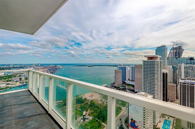 244 Biscayne Blvd UPH-4907, Miami, FL 33132