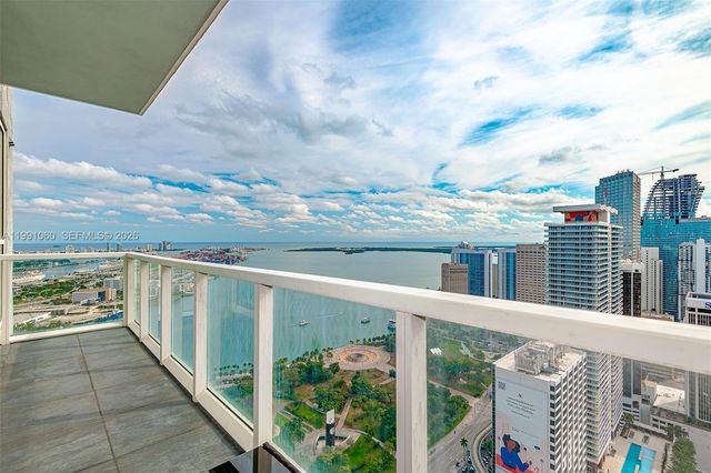 244 Biscayne Blvd UPH-4907, Miami, FL 33132
