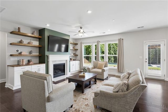 6168 Collins Road NW, Acworth, GA 30101
