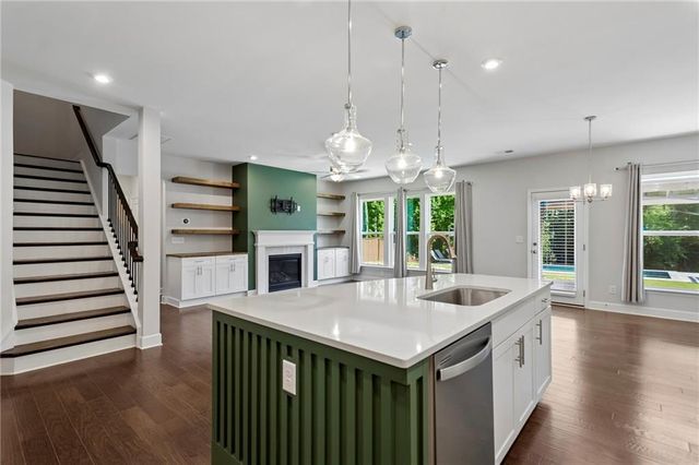 6168 Collins Road NW, Acworth, GA 30101
