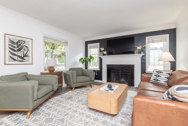 7050 N Park Avenue, Indianapolis, IN 46220