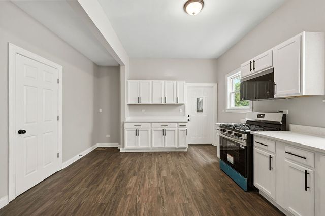 7034 S Normal Boulevard, Chicago, IL 60621