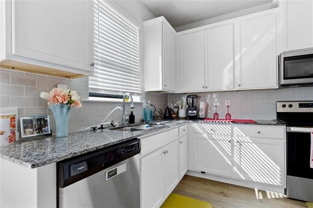 4006 Riverchess SW Drive, Atlanta, GA 30331