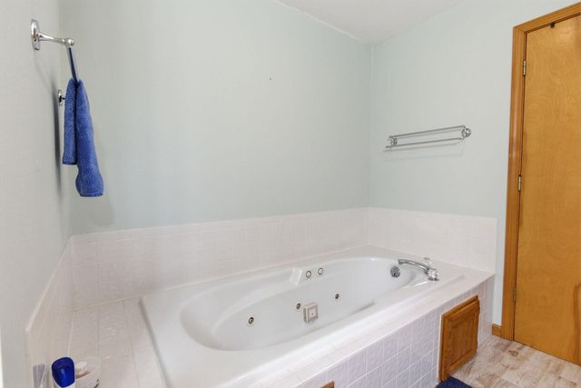 8080 E HWY AB, Columbia, MO 65201