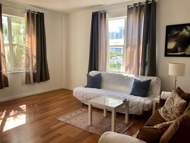 1502 Jefferson Avenue 203, Miami Beach, FL 33139