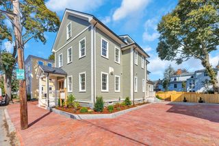 11 Orange St 2, Newburyport, MA 01950