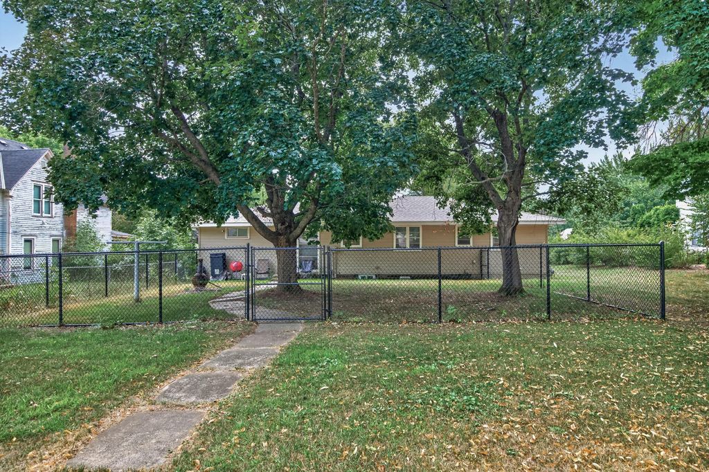 6516 Elm Street, North Branch, MN 55056 — photo 4