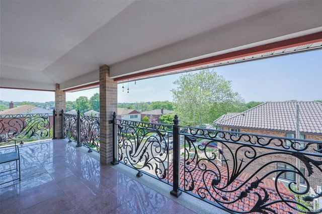 21-20 Francis Lewis Boulevard, Whitestone, NY 11357
