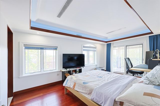 21-20 Francis Lewis Boulevard, Whitestone, NY 11357