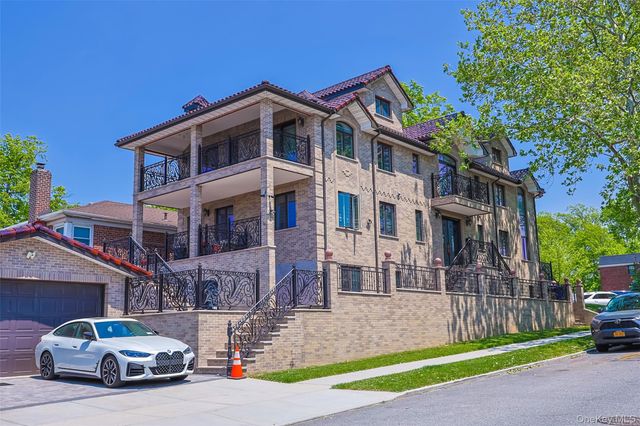 21-20 Francis Lewis Boulevard, Whitestone, NY 11357