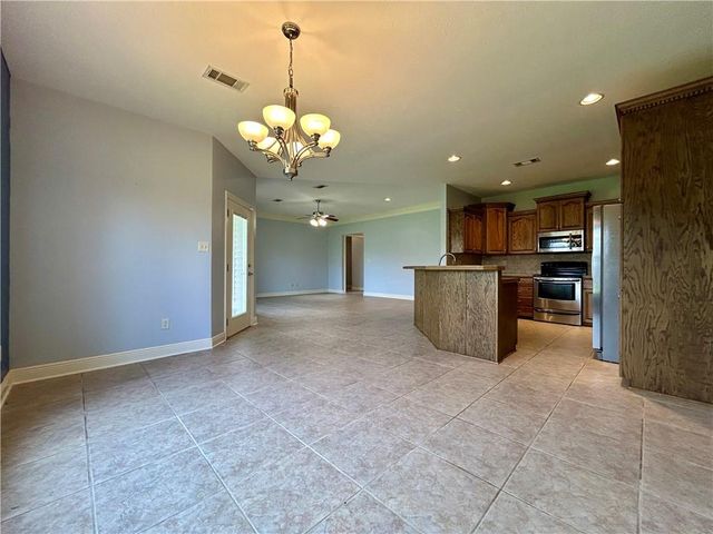 6005 TORIA Drive, Alexandria, LA 71303