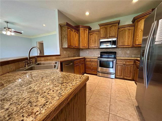 6005 TORIA Drive, Alexandria, LA 71303