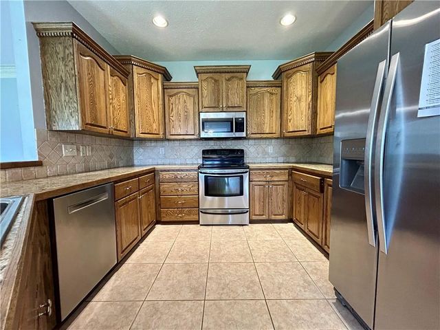 6005 TORIA Drive, Alexandria, LA 71303