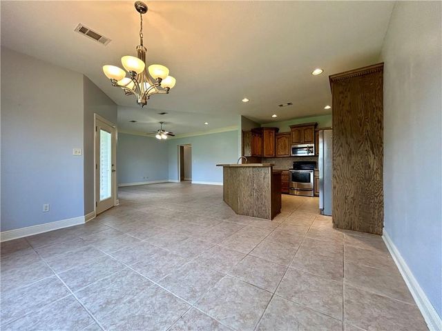 6005 TORIA Drive, Alexandria, LA 71303