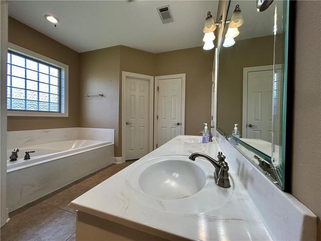 6005 TORIA Drive, Alexandria, LA 71303