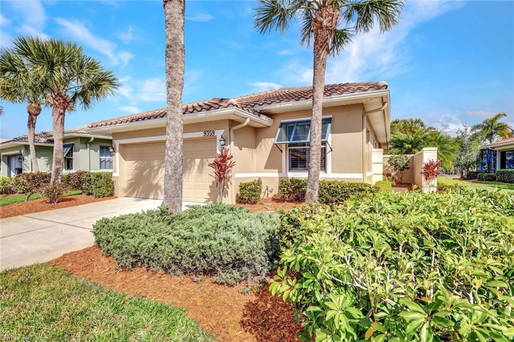 9359 Trieste DR, FORT MYERS, FL 33913 — exterior