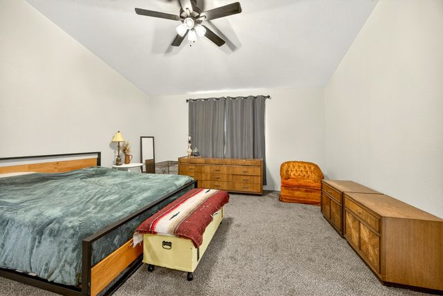 1870 SW Mistybrook Drive, Grants Pass, OR 97527