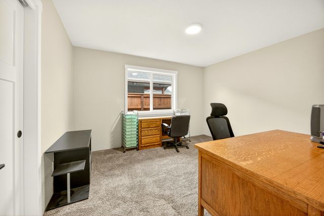 1870 SW Mistybrook Drive, Grants Pass, OR 97527