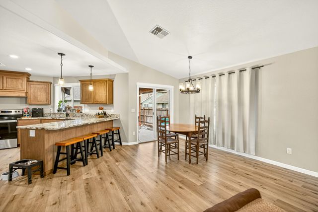 1870 SW Mistybrook Drive, Grants Pass, OR 97527