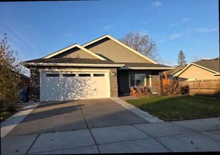 1870 SW Mistybrook Drive, Grants Pass, OR 97527