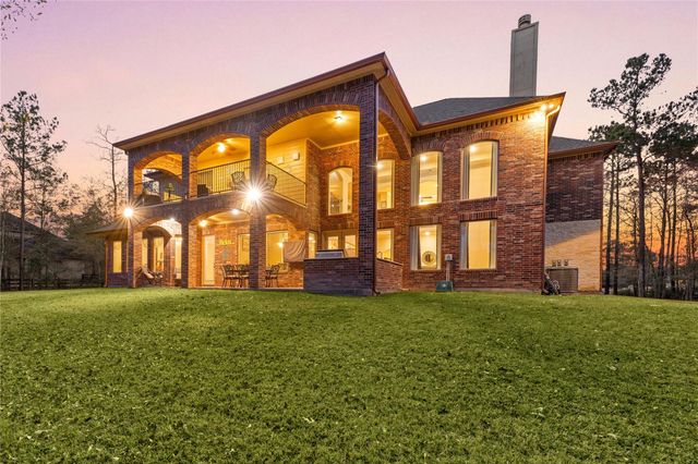 23421 Cannondale Loop, Montgomery, TX 77316