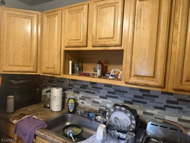 1015 Oak St, Roselle Boro, NJ 07203