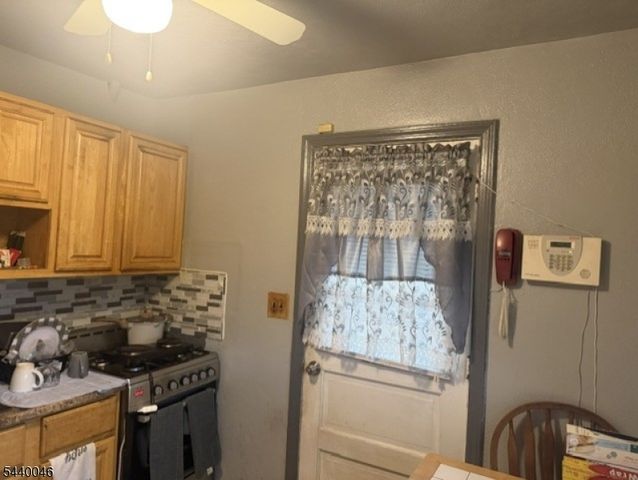 1015 Oak St, Roselle Boro, NJ 07203