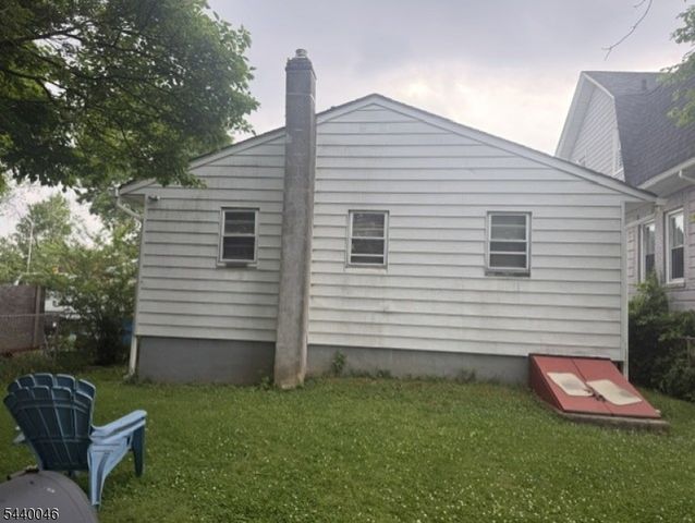 1015 Oak St, Roselle Boro, NJ 07203