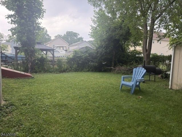 1015 Oak St, Roselle Boro, NJ 07203